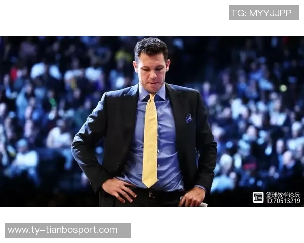 袁甲谈球队准入情况表示只要有继续参与的意愿问题不大